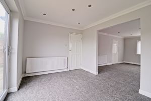 Dining Room- click for photo gallery